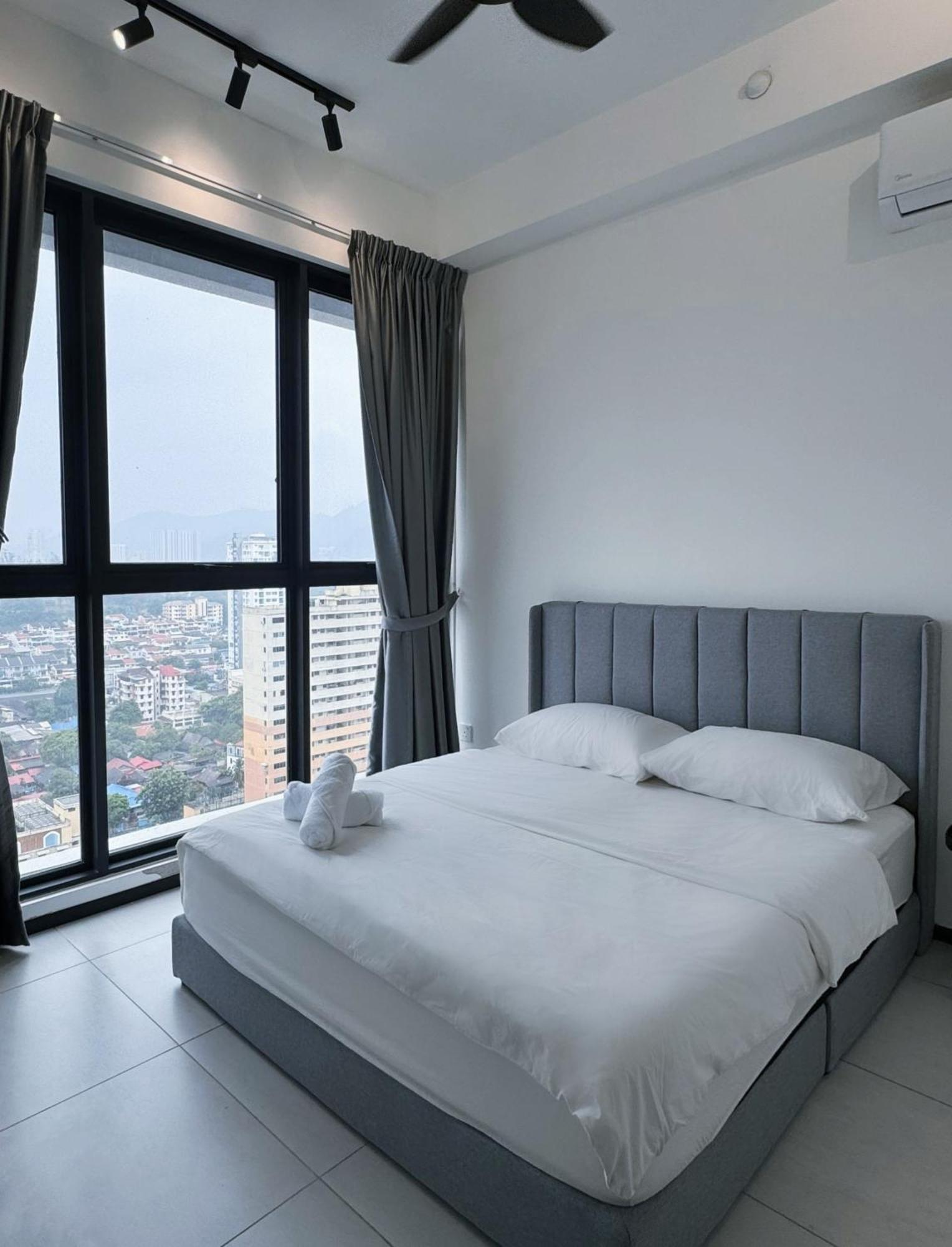Urban Suites Two Or Three Bedroom Georgetown By Anc Jelutong 외부 사진